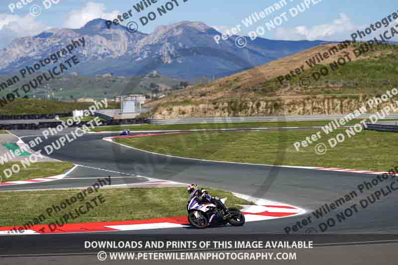 cadwell no limits trackday;cadwell park;cadwell park photographs;cadwell trackday photographs;enduro digital images;event digital images;eventdigitalimages;navarra;no limits trackdays;peter wileman photography;racing digital images;trackday digital images;trackday photos